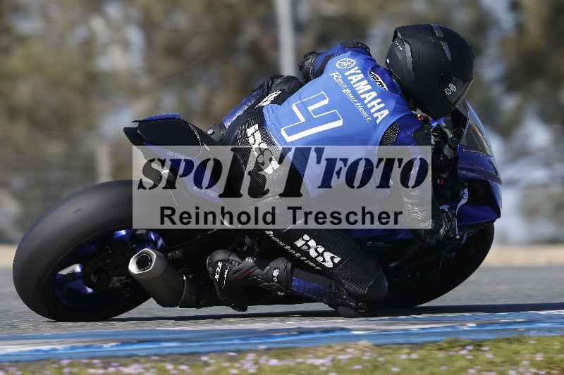 /Archiv-2024/02 29.01.-02.02.2024 Moto Center Thun Jerez/Gruppe rot-red/backside